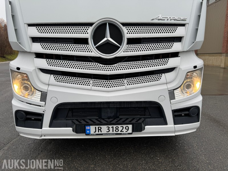 2015 Mercedes-Benz Actros container chassis LAV KM - Camión portacontenedore/ Intercambiable: foto 4 2015 Mercedes-Benz Actros container chassis LAV KM - Camión portacontenedore/ Intercambiable: foto 4