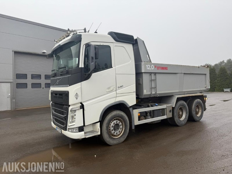 2015 VOLVO FH540 TIPPBIL SERVICEHISTORIKK ZETTERBERG PÅBYGG. - Camión volquete: foto 3 2015 VOLVO FH540 TIPPBIL SERVICEHISTORIKK ZETTERBERG PÅBYGG. - Camión volquete: foto 3