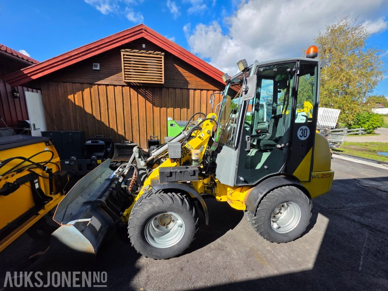 2016 Wacker neuson WL20 hjullaster - Graveskuff 146 cm - 2015 SE Pallegafler - Trejon VP 2.1 Snøskjær - Cargadora de ruedas: foto 2 2016 Wacker neuson WL20 hjullaster - Graveskuff 146 cm - 2015 SE Pallegafler - Trejon VP 2.1 Snøskjær - Cargadora de ruedas: foto 2