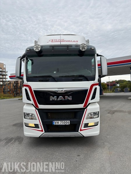 2017 MAN TGX 26.560 6x2 skapbil - kjøl/frys - Camión caja cerrada: foto 2 2017 MAN TGX 26.560 6x2 skapbil - kjøl/frys - Camión caja cerrada: foto 2