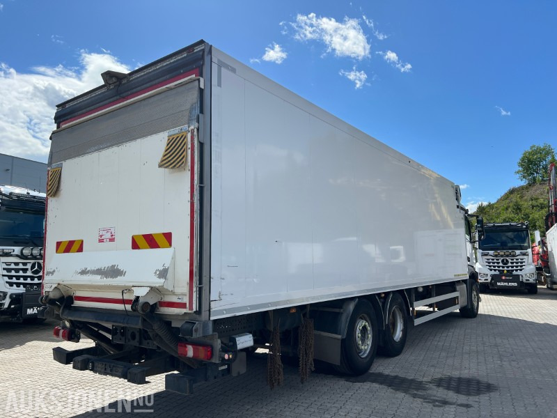 2018 Mercedes-Benz Antos 2545 skapbil med kjøleaggregat, baklem, lav km, DAB, Automat - Camión caja cerrada: foto 5 2018 Mercedes-Benz Antos 2545 skapbil med kjøleaggregat, baklem, lav km, DAB, Automat - Camión caja cerrada: foto 5