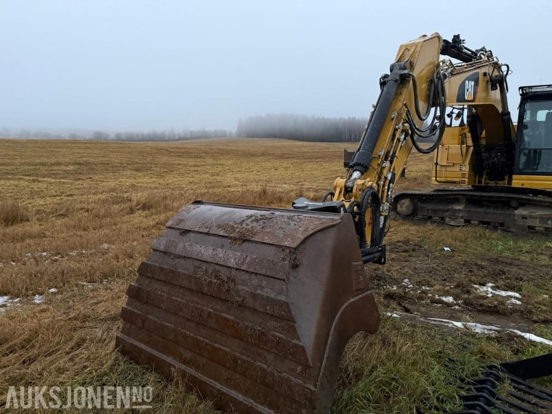 2019 Cat 325L m/Engcon tiltrotator, Gps og 2 skuffer - Excavadora: foto 2 2019 Cat 325L m/Engcon tiltrotator, Gps og 2 skuffer - Excavadora: foto 2