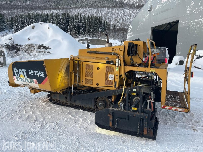 2019 Cat AP255E Beltegående asfaltutlegger, kun 1655 timer ! - Equipo de construcción: foto 3 2019 Cat AP255E Beltegående asfaltutlegger, kun 1655 timer ! - Equipo de construcción: foto 3