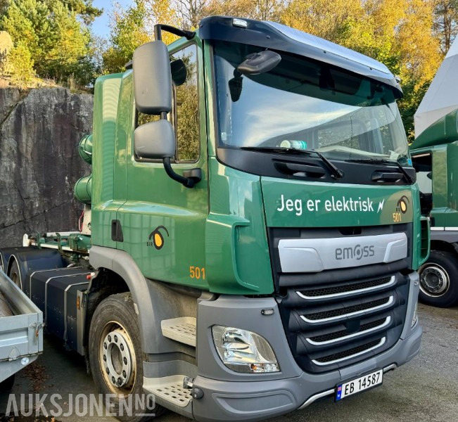 2019 Emoss 2828 - Krokbil - Km: 60531 - Camión multibasculante: foto 2 2019 Emoss 2828 - Krokbil - Km: 60531 - Camión multibasculante: foto 2