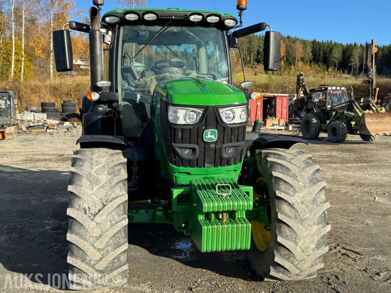 2019 John Deere 6145R 4X4, 192 HK PREMIUM EDITION LEVERES MED NYE DEKK OG - Tractor: foto 3 2019 John Deere 6145R 4X4, 192 HK PREMIUM EDITION LEVERES MED NYE DEKK OG - Tractor: foto 3