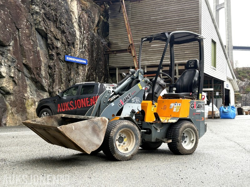 2021 Giant D204SW Kompaktlaster / hjullaster / minihjullaster - Minicargadora: foto 1 2021 Giant D204SW Kompaktlaster / hjullaster / minihjullaster - Minicargadora: foto 1