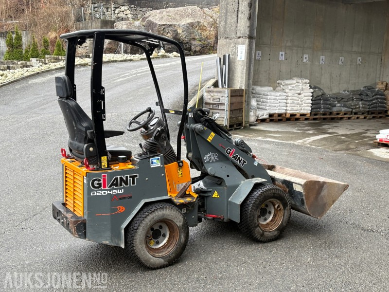 2021 Giant D204SW Kompaktlaster / hjullaster / minihjullaster - Minicargadora: foto 3 2021 Giant D204SW Kompaktlaster / hjullaster / minihjullaster - Minicargadora: foto 3