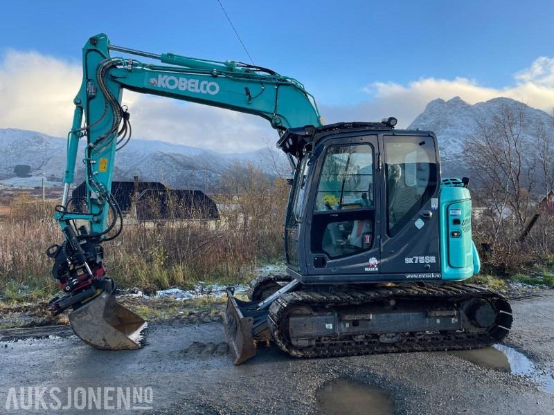 2021 Kobelco SK75SR-7 Gravemaskin med skjær, tiltrotator med gripekassett, nylig sertifisert, kun 2400 timer - Excavadora: foto 2 2021 Kobelco SK75SR-7 Gravemaskin med skjær, tiltrotator med gripekassett, nylig sertifisert, kun 2400 timer - Excavadora: foto 2