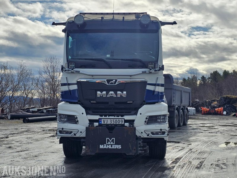 2024 MAN TGS 28.520 6x6/4 - Topp utstyrt tipp- og brøytebil - Camión volquete: foto 2 2024 MAN TGS 28.520 6x6/4 - Topp utstyrt tipp- og brøytebil - Camión volquete: foto 2