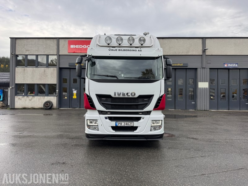 2014 Iveco Stralis AC 440 TY/PT - Putebil med Stuer Egghe trafikksikringssystem - Camión: foto 2 2014 Iveco Stralis AC 440 TY/PT - Putebil med Stuer Egghe trafikksikringssystem - Camión: foto 2