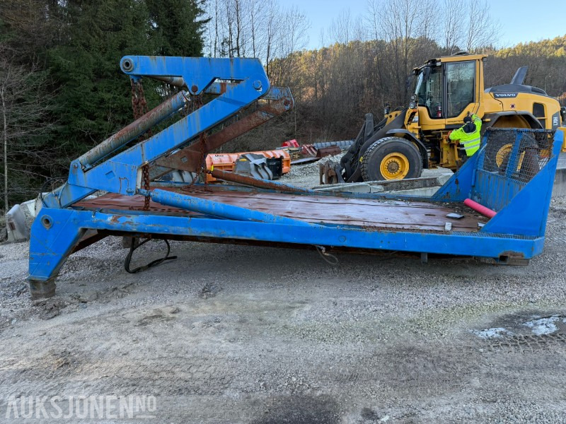 Krokflak m/ liftpåbygg 5.70 m Lengde - Camión: foto 4 Krokflak m/ liftpåbygg 5.70 m Lengde - Camión: foto 4