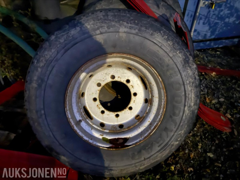 Lastebilhjul 385/65X22,5 Passer 22,5X11,75 - Camión: foto 1 Lastebilhjul 385/65X22,5 Passer 22,5X11,75 - Camión: foto 1