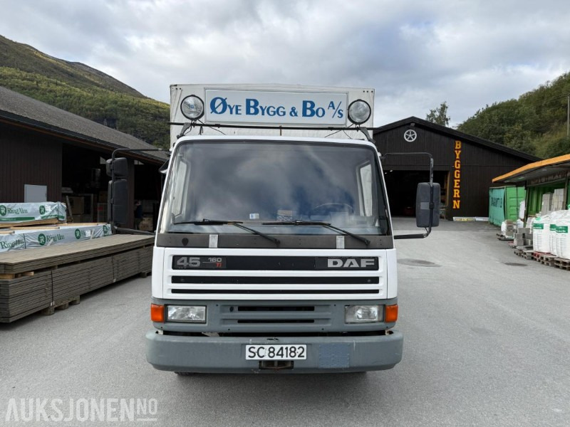 DAF FA 45 160 C08 med høy nyttelast - Camión caja cerrada: foto 2 DAF FA 45 160 C08 med høy nyttelast - Camión caja cerrada: foto 2