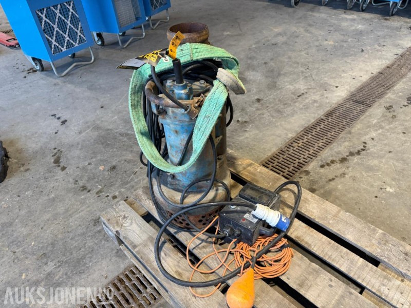 Elektrisk lensepumpe m/flottør 3000L - rep.objekt. - Equipo de construcción: foto 2 Elektrisk lensepumpe m/flottør 3000L - rep.objekt. - Equipo de construcción: foto 2