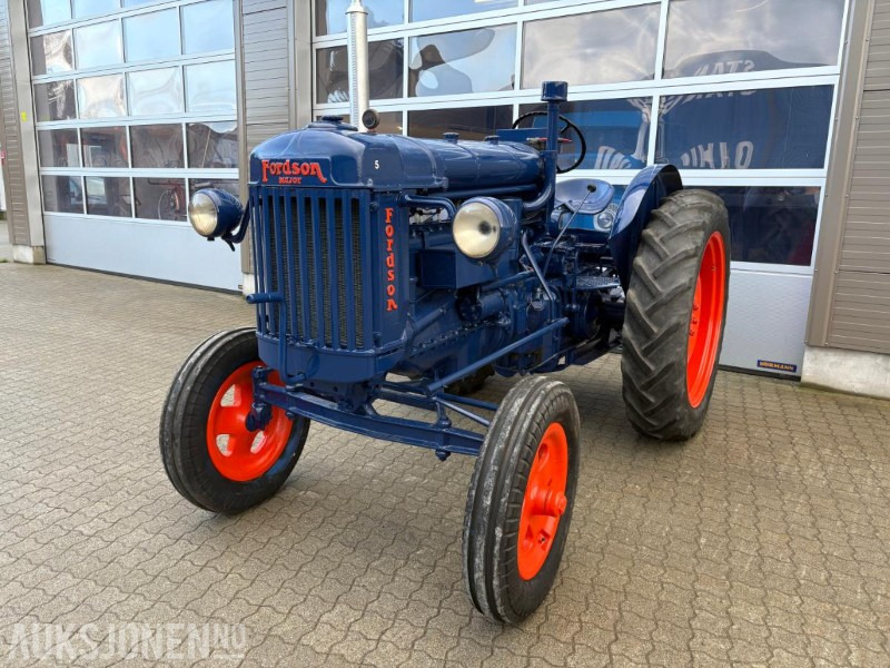 Ford Fordson-Stegamajor E27N - Tractor: foto 1 Ford Fordson-Stegamajor E27N - Tractor: foto 1