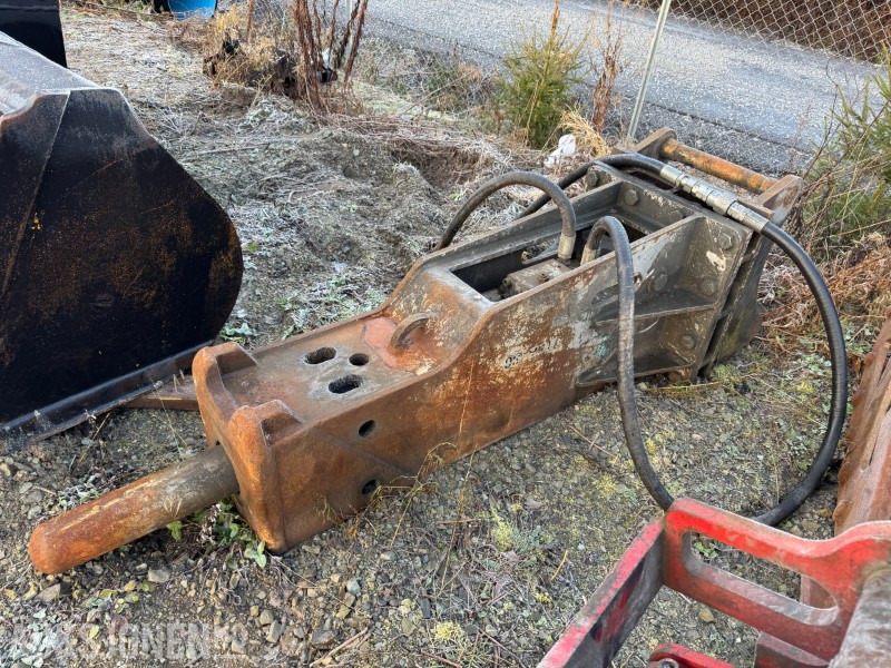 2008 Daemo DMB180 pigghammer - Implemento para Maquinaria de construcción: foto 1 2008 Daemo DMB180 pigghammer - Implemento para Maquinaria de construcción: foto 1