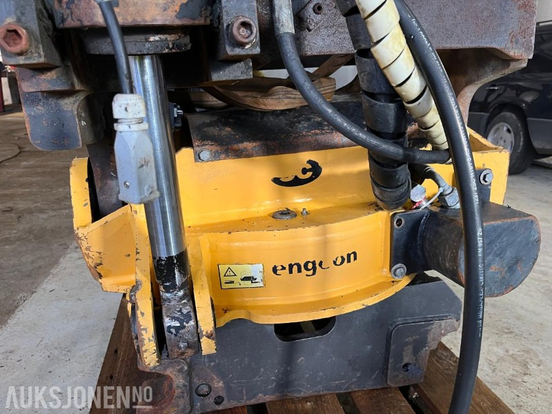 2009 Engcon EC30 Tiltrotator - Implemento para Maquinaria de construcción: foto 4 2009 Engcon EC30 Tiltrotator - Implemento para Maquinaria de construcción: foto 4