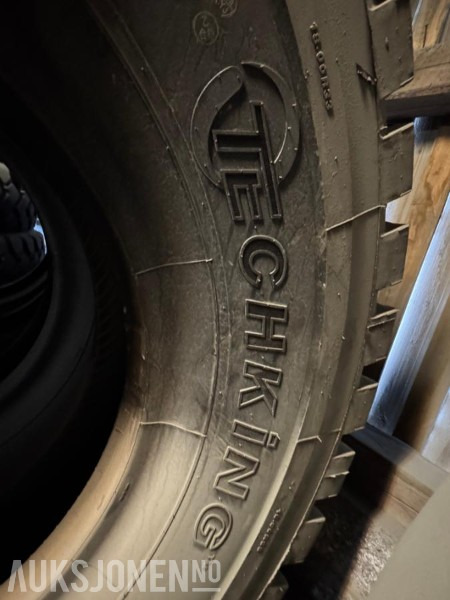 2016 4 stk Ubrukte TECHKING 18.00R33 - Implemento para Maquinaria de construcción: foto 4 2016 4 stk Ubrukte TECHKING 18.00R33 - Implemento para Maquinaria de construcción: foto 4