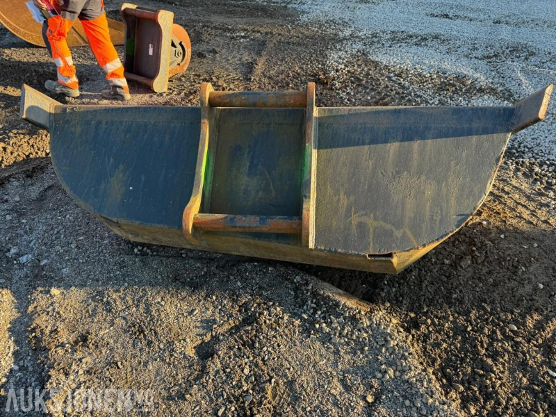 2020 profilskuffe s70 Thorens i kil - Implemento para Maquinaria de construcción: foto 2 2020 profilskuffe s70 Thorens i kil - Implemento para Maquinaria de construcción: foto 2