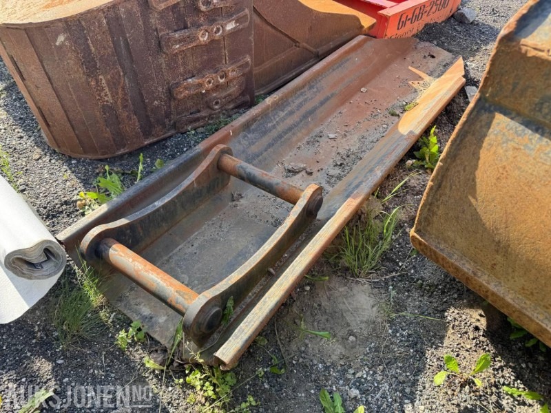 Spesialaget Skuffe Med S60 Feste - Implemento para Maquinaria de construcción: foto 2 Spesialaget Skuffe Med S60 Feste - Implemento para Maquinaria de construcción: foto 2