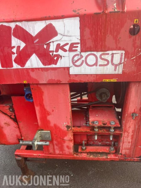 2003 Hakkipilke 1x37 Easy 37 - vedmaksin - mva fri - Maquinaria agrícola: foto 4 2003 Hakkipilke 1x37 Easy 37 - vedmaksin - mva fri - Maquinaria agrícola: foto 4