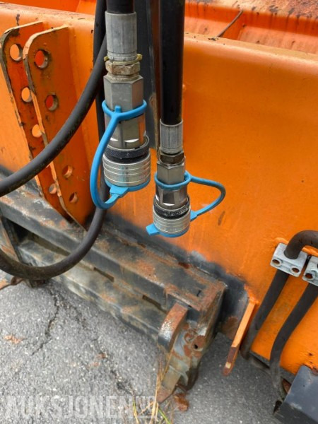 2013 Westbjørn 1700SL Strøkasse med hydraulikk koblinger - Maquinaria agrícola: foto 5 2013 Westbjørn 1700SL Strøkasse med hydraulikk koblinger - Maquinaria agrícola: foto 5