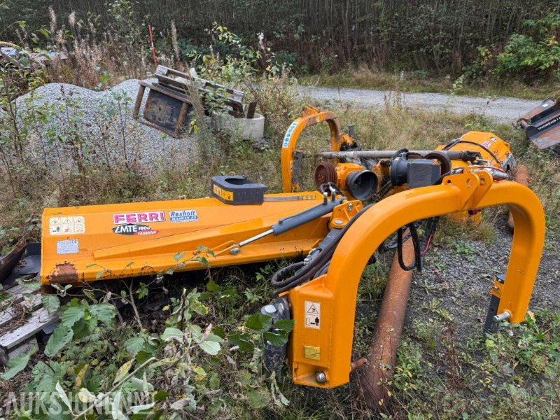 2021 Ferrari Kantslåttmaskiner 2 stk. - Maquinaria agrícola: foto 5 2021 Ferrari Kantslåttmaskiner 2 stk. - Maquinaria agrícola: foto 5
