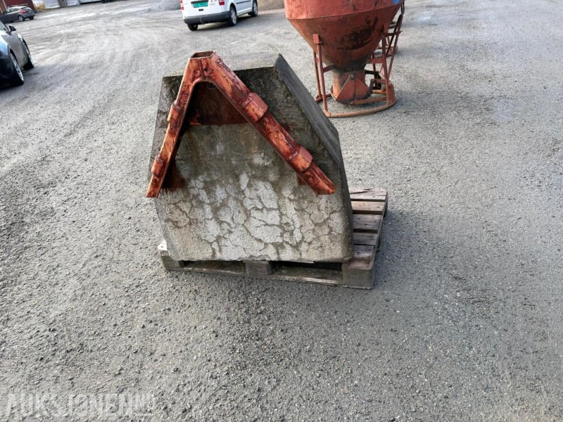 BETONGLODD TIL TRAKTOR - Maquinaria agrícola: foto 2 BETONGLODD TIL TRAKTOR - Maquinaria agrícola: foto 2