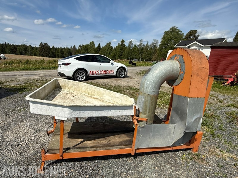 Bærrensker til traktor - brukt til solbær - Maquinaria agrícola: foto 4 Bærrensker til traktor - brukt til solbær - Maquinaria agrícola: foto 4