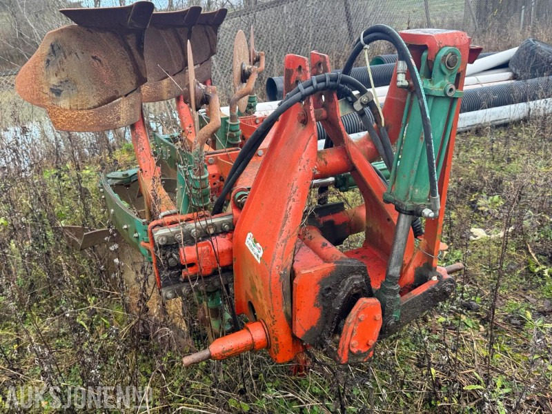 Kverneland vendeplog / 3-skjærs - Maquinaria agrícola: foto 3 Kverneland vendeplog / 3-skjærs - Maquinaria agrícola: foto 3