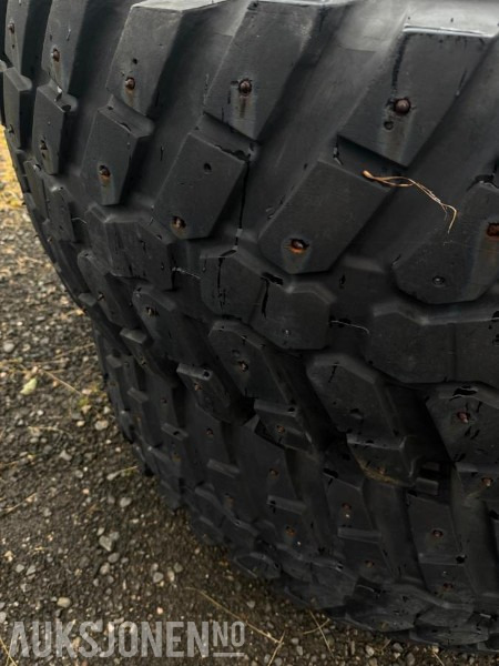 Vinterdekk Alliance Multiuse 550 NH / Case / Ford 440/80R28 + 540/80R38 - Maquinaria agrícola: foto 4 Vinterdekk Alliance Multiuse 550 NH / Case / Ford 440/80R28 + 540/80R38 - Maquinaria agrícola: foto 4