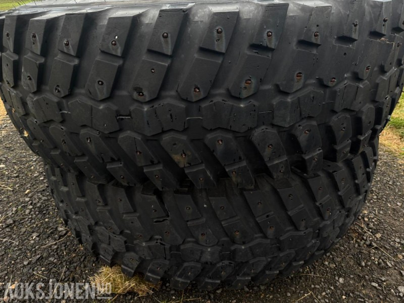 Vinterdekk Alliance Multiuse 550 NH / Case / Ford 440/80R28 + 540/80R38 - Maquinaria agrícola: foto 1 Vinterdekk Alliance Multiuse 550 NH / Case / Ford 440/80R28 + 540/80R38 - Maquinaria agrícola: foto 1