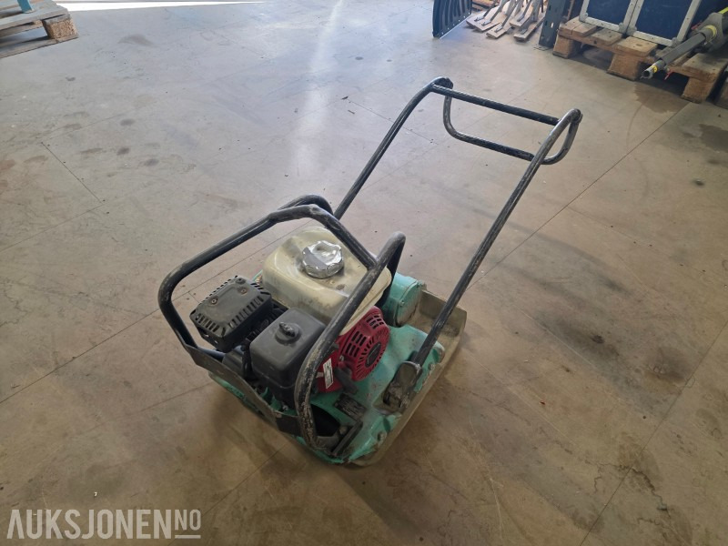 Mikasa MVC-T90HVAS Vibroplate - Rodillo: foto 2 Mikasa MVC-T90HVAS Vibroplate - Rodillo: foto 2