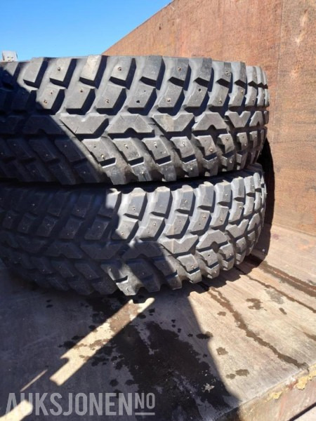 Nokian dekk til New Holland - Tractor: foto 2 Nokian dekk til New Holland - Tractor: foto 2