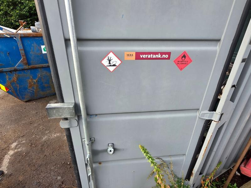 Påfyllingscontainer med 5000L Vera Dieseltank og påfyllingssystem - Equipo de construcción: foto 2 Påfyllingscontainer med 5000L Vera Dieseltank og påfyllingssystem - Equipo de construcción: foto 2