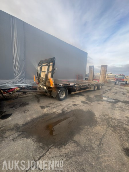 2012 McCauley Scanslep 3 akslet maskinhenger - Frontlem - Hyd. broer - Nylig EU - Nye dekk - Remolque: foto 4 2012 McCauley Scanslep 3 akslet maskinhenger - Frontlem - Hyd. broer - Nylig EU - Nye dekk - Remolque: foto 4