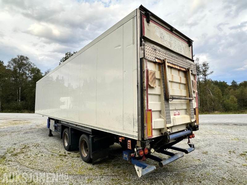 2014 Schmitz CARGOBULL SKO 20/LZG-13.4 FP 80/45 med lift - Remolque: foto 3 2014 Schmitz CARGOBULL SKO 20/LZG-13.4 FP 80/45 med lift - Remolque: foto 3