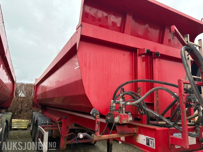 Lagendorf Tipp semei tralle - Remolque: foto 2 Lagendorf Tipp semei tralle - Remolque: foto 2