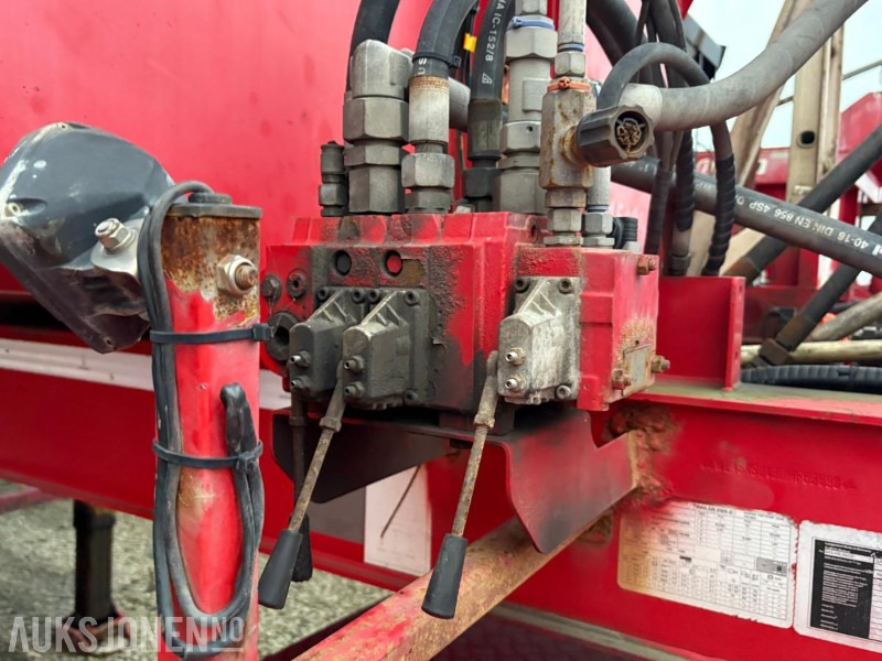 Lagendorf Tipp semei tralle - Remolque: foto 4 Lagendorf Tipp semei tralle - Remolque: foto 4