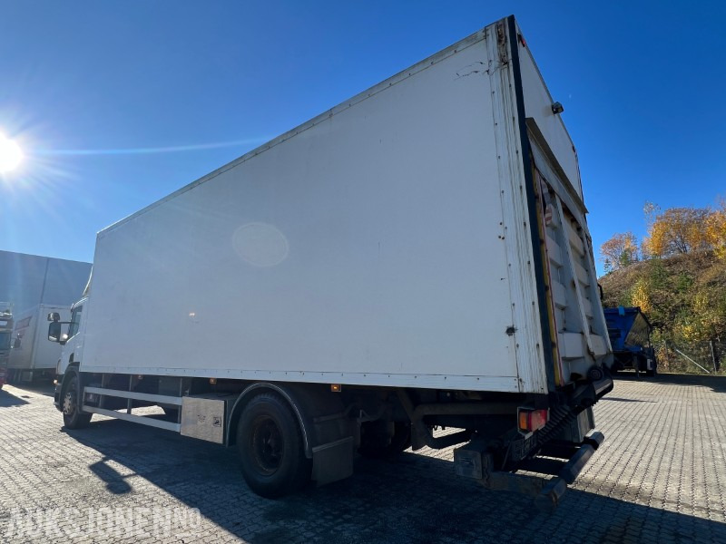 Scania P-280 - Camión caja cerrada: foto 3 Scania P-280 - Camión caja cerrada: foto 3