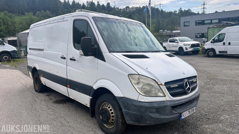 2007 Mercedes-Benz Sprinter 518 CDI | Spylebil | 184 hk | Komplett rigg med tank og slangetromler - Vehículo municipal: foto 3 2007 Mercedes-Benz Sprinter 518 CDI | Spylebil | 184 hk | Komplett rigg med tank og slangetromler - Vehículo municipal: foto 3