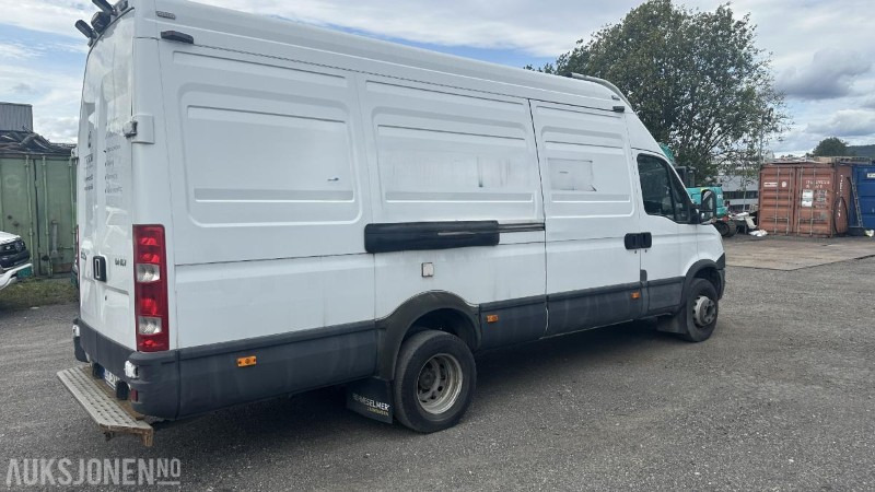 2013 Iveco Daily 3.0 170hk Spylebil | Komplett høytrykksrigg | Innredning | Lav km. - Vehículo municipal: foto 5 2013 Iveco Daily 3.0 170hk Spylebil | Komplett høytrykksrigg | Innredning | Lav km. - Vehículo municipal: foto 5