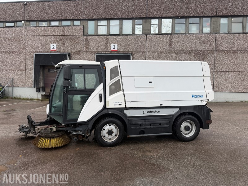 2017 JOHNSTON C401 Kompaktfeiemaskin 5,6 m3 - Vehículo municipal: foto 2 2017 JOHNSTON C401 Kompaktfeiemaskin 5,6 m3 - Vehículo municipal: foto 2