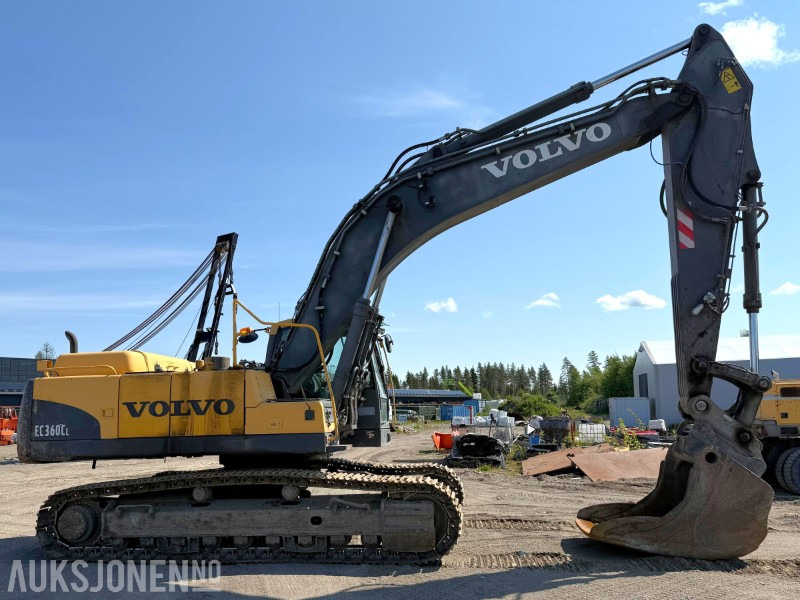 Volvo EC360CL Gravemaskin med Gjerstad graveskuffe, smalskuffe, graveskuff med tenner, Gått lite, opplegg for hammer - Excavadora: foto 4 Volvo EC360CL Gravemaskin med Gjerstad graveskuffe, smalskuffe, graveskuff med tenner, Gått lite, opplegg for hammer - Excavadora: foto 4