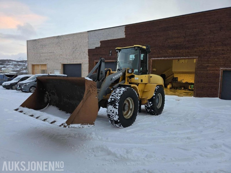 Volvo L45B Hjullaster - Cargadora de ruedas: foto 1 Volvo L45B Hjullaster - Cargadora de ruedas: foto 1