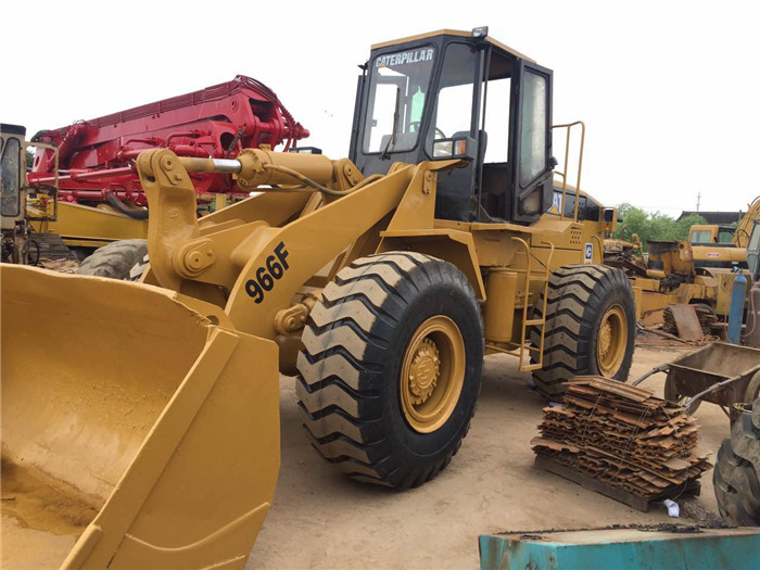 Cargadora de ruedas CATERPILLAR 966F: foto 1