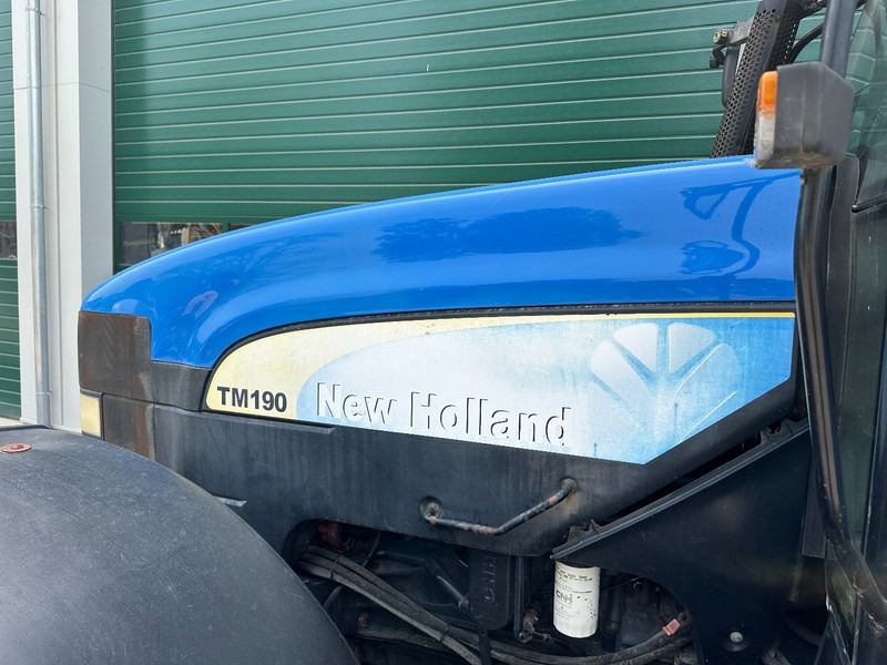Tractor New Holland TM 190: foto 15