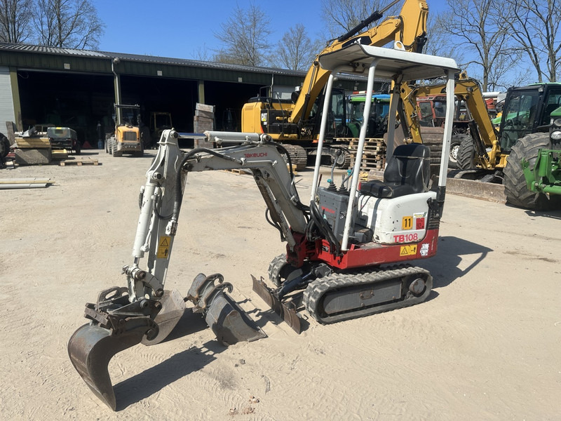 Takeuchi TB108 - Miniexcavadora: foto 1 Takeuchi TB108 - Miniexcavadora: foto 1