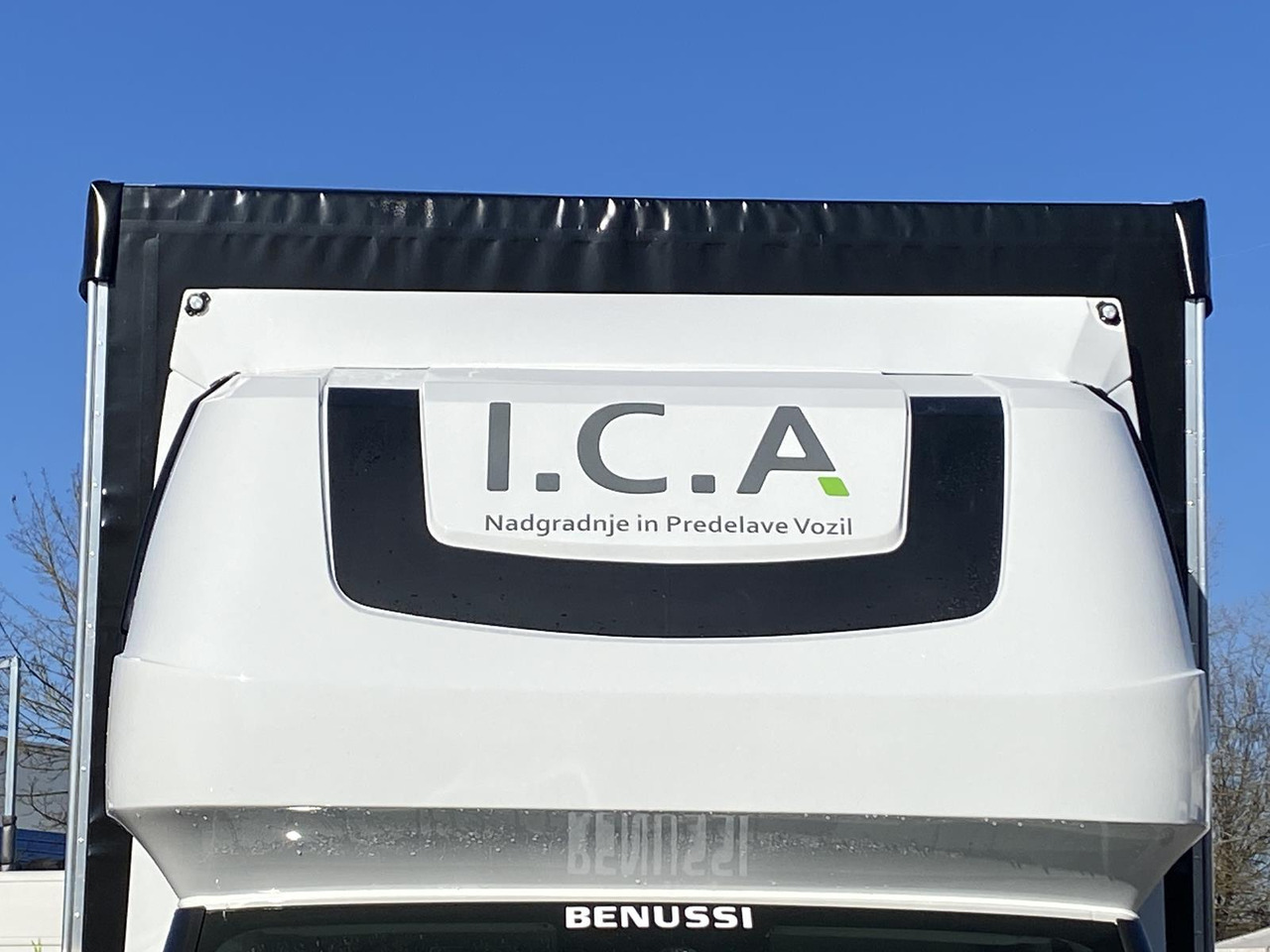 Furgoneta con lona nuevo IVECO DAILY 35S18HP D30C | PRITSCHE PLANE + SCHLAFKABINE + LADERAMPE: foto 25 Furgoneta con lona nuevo IVECO DAILY 35S18HP D30C | PRITSCHE PLANE + SCHLAFKABINE + LADERAMPE: foto 25