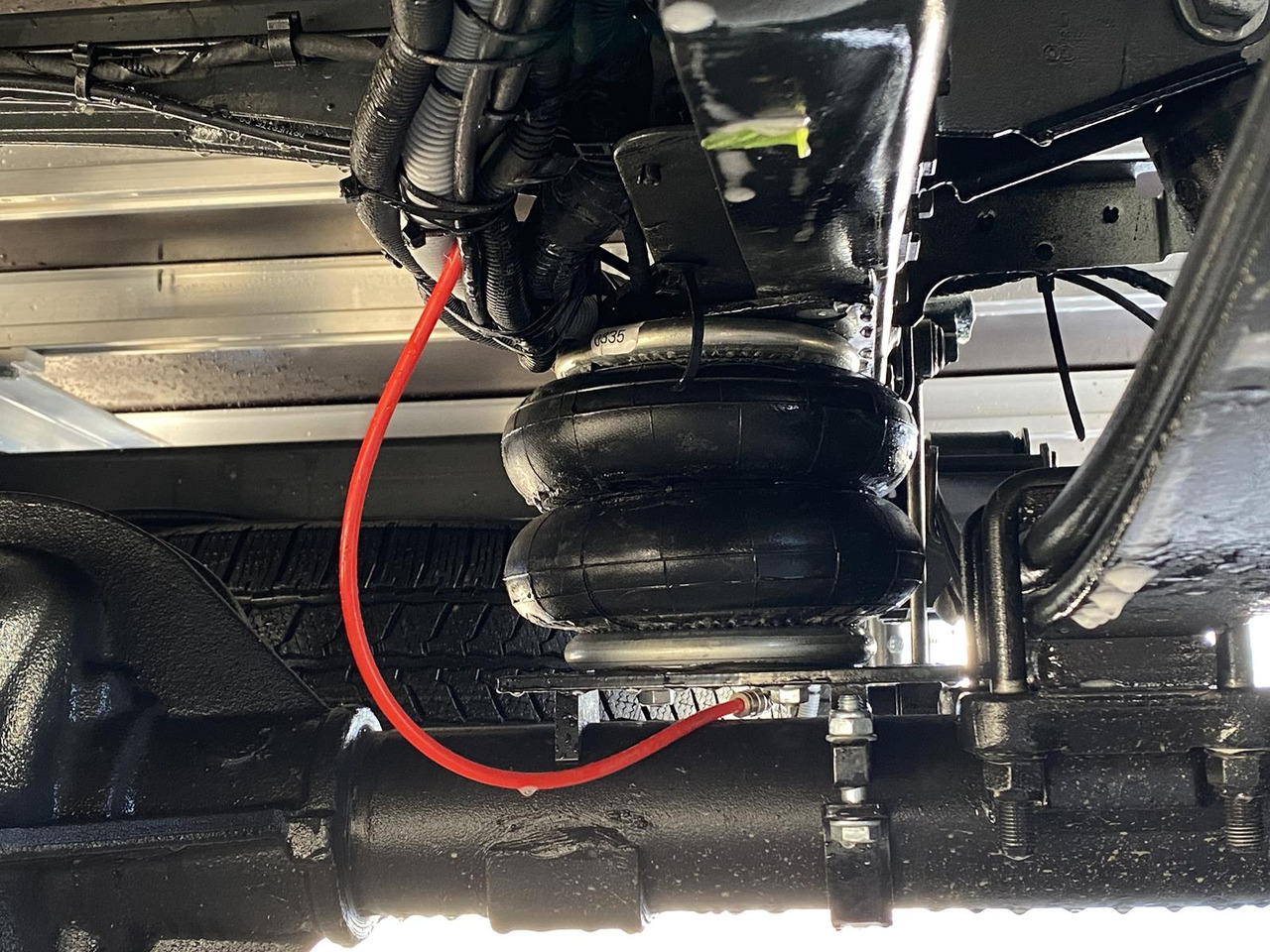 Furgoneta con lona nuevo IVECO DAILY 35S18HP D30C | PRITSCHE PLANE + SCHLAFKABINE + LADERAMPE: foto 31 Furgoneta con lona nuevo IVECO DAILY 35S18HP D30C | PRITSCHE PLANE + SCHLAFKABINE + LADERAMPE: foto 31